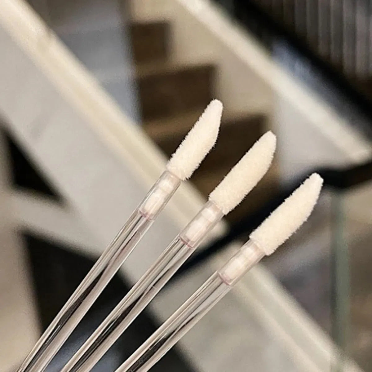 Handle Color: Brown - 100/300PCS Disposable Lip Brush Makeup Brushes Lipstick Applicator Wands Wholesale Eyelashes Extension Tool Beauty Accessories